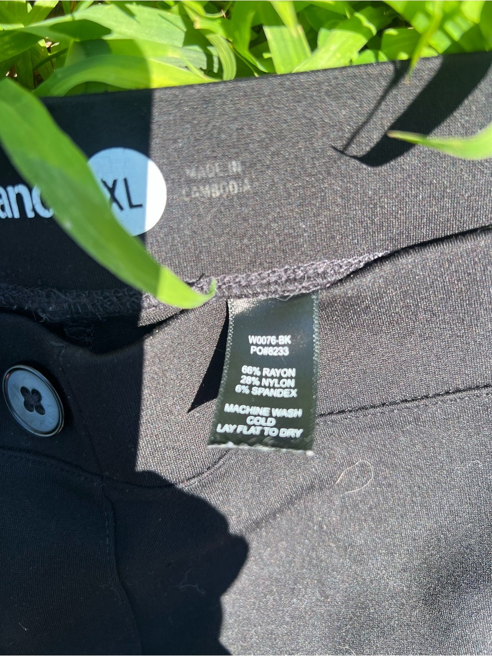Betabrand - Classic Dress Pant Yoga Pant - Super Comfortable! - Picture 4 of 4